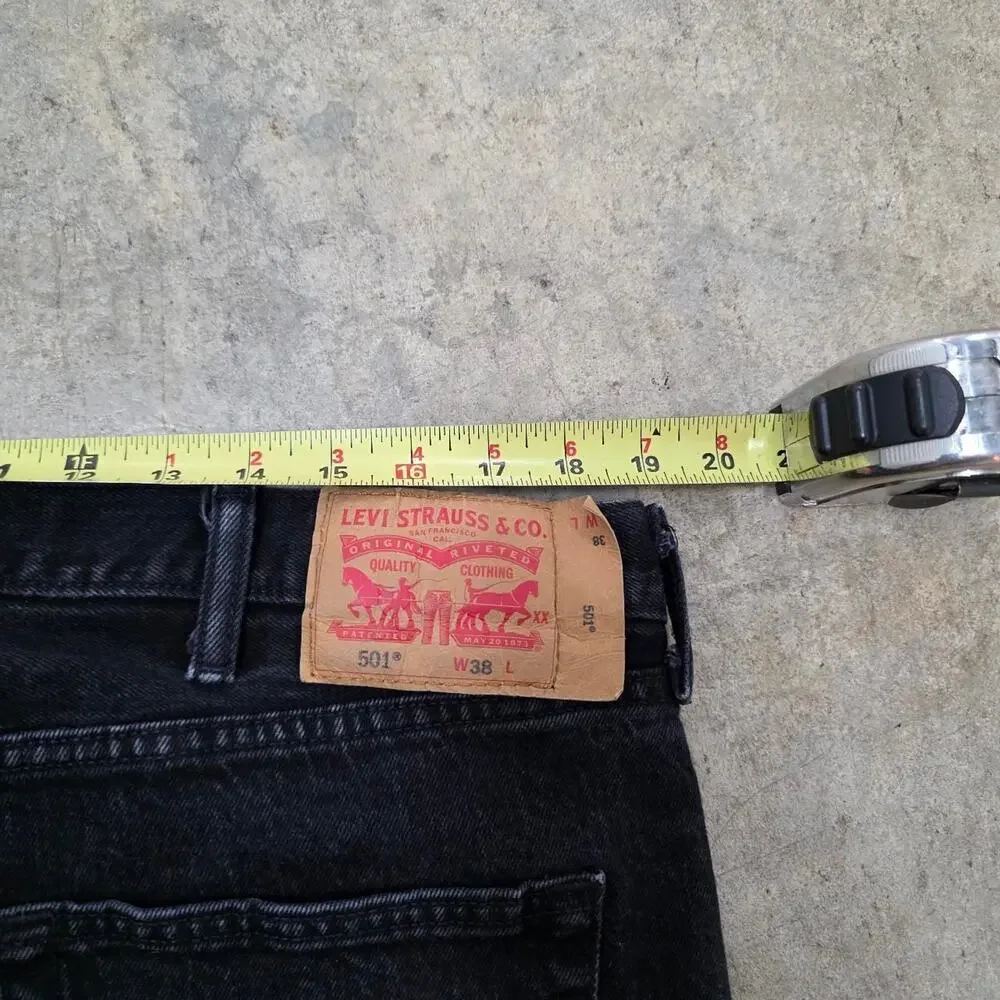 Baggy Y2K Black Levi 501 Button Fly Jorts  (38